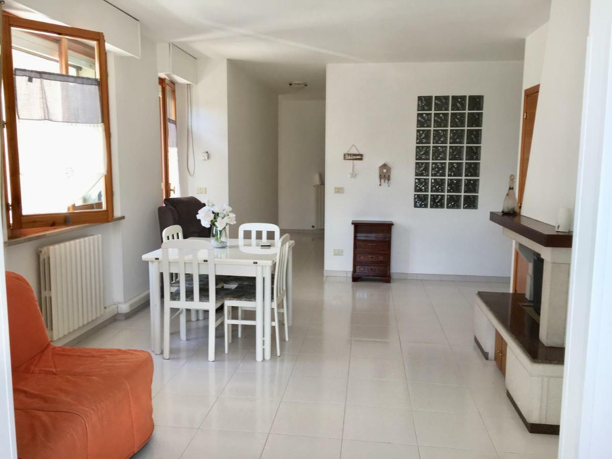 Apartament La Casa Di Lory Falconara Marittima Zewnętrze zdjęcie