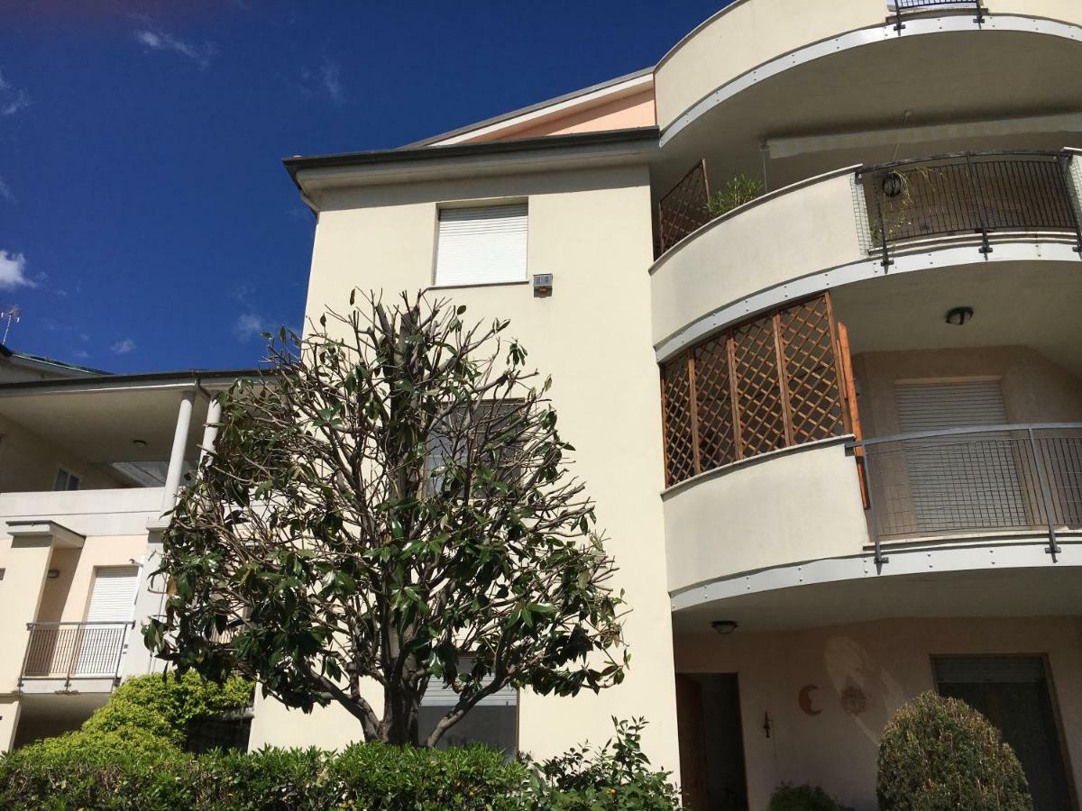 Apartament La Casa Di Lory Falconara Marittima Zewnętrze zdjęcie